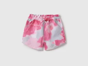 Abstract Regular Fit Regular Shorts