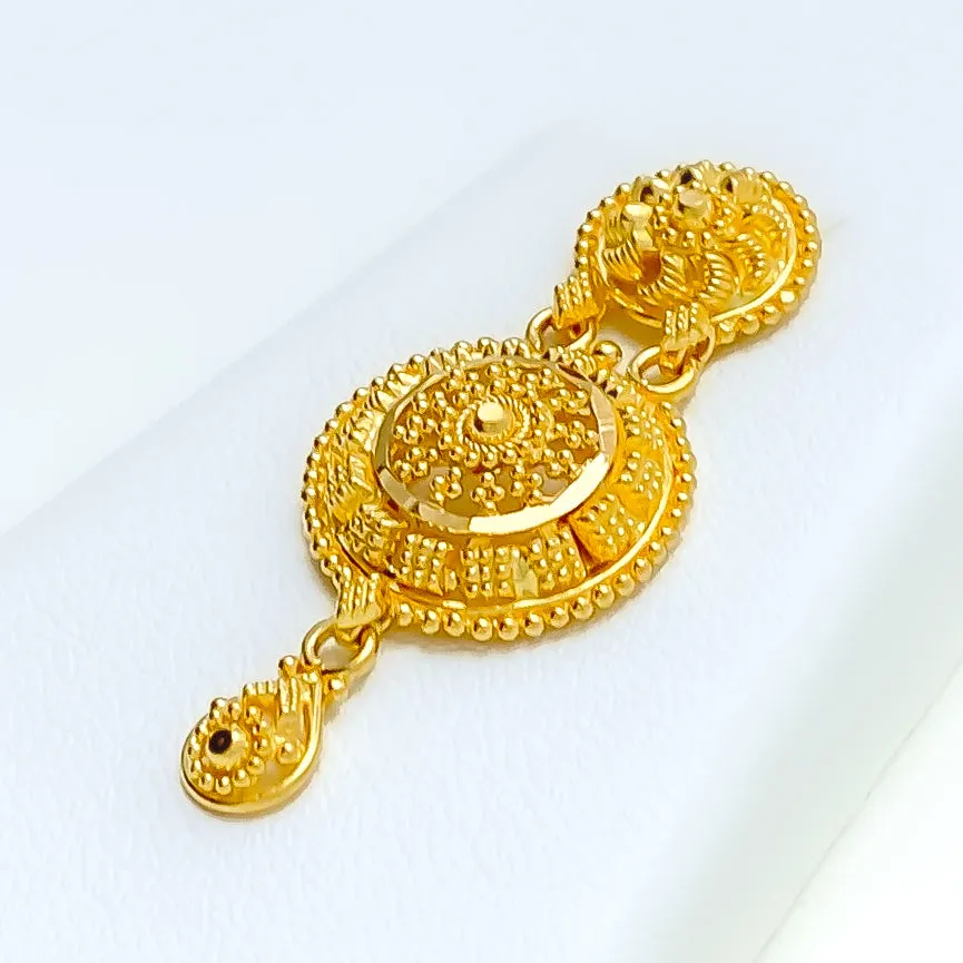 Alluring Elegant 22k Gold Curved Necklace Set