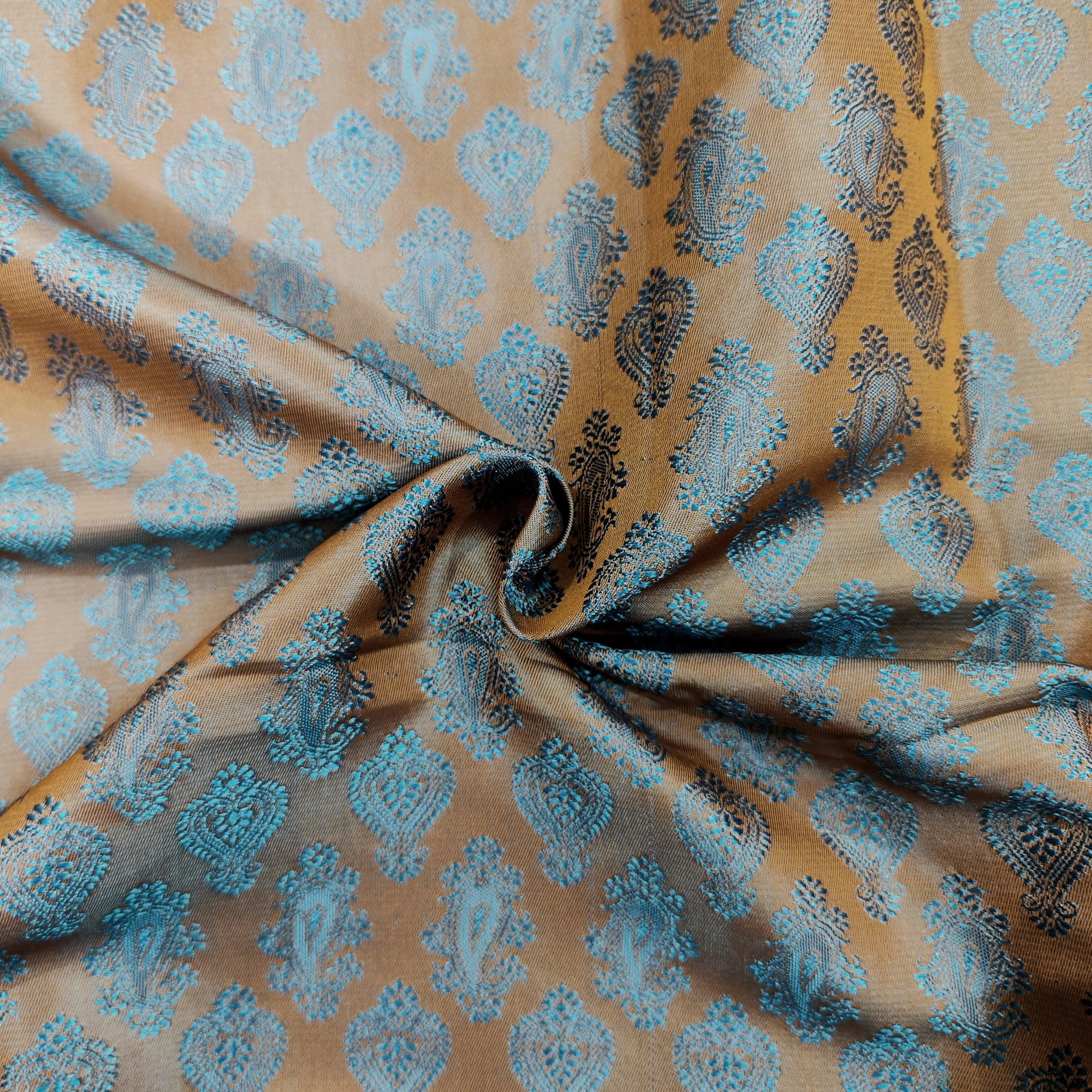 Beautiful Carry Design Tanchoi Silk Kurta Pajama