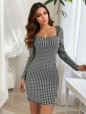 Black And White Sweetheart Neckline Checked Dress