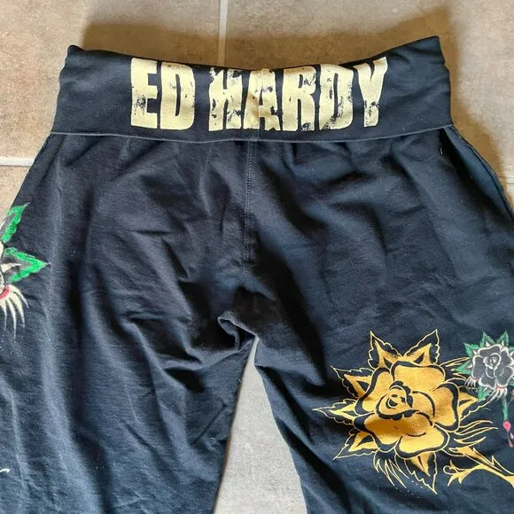 Ed Hardy Women's Black Knit Drawstring Rose Dripping Shorts Medium