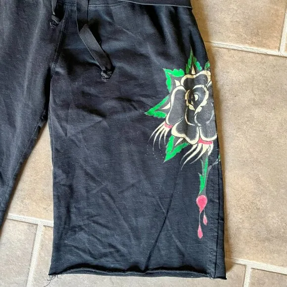 Ed Hardy Women's Black Knit Drawstring Rose Dripping Shorts Medium
