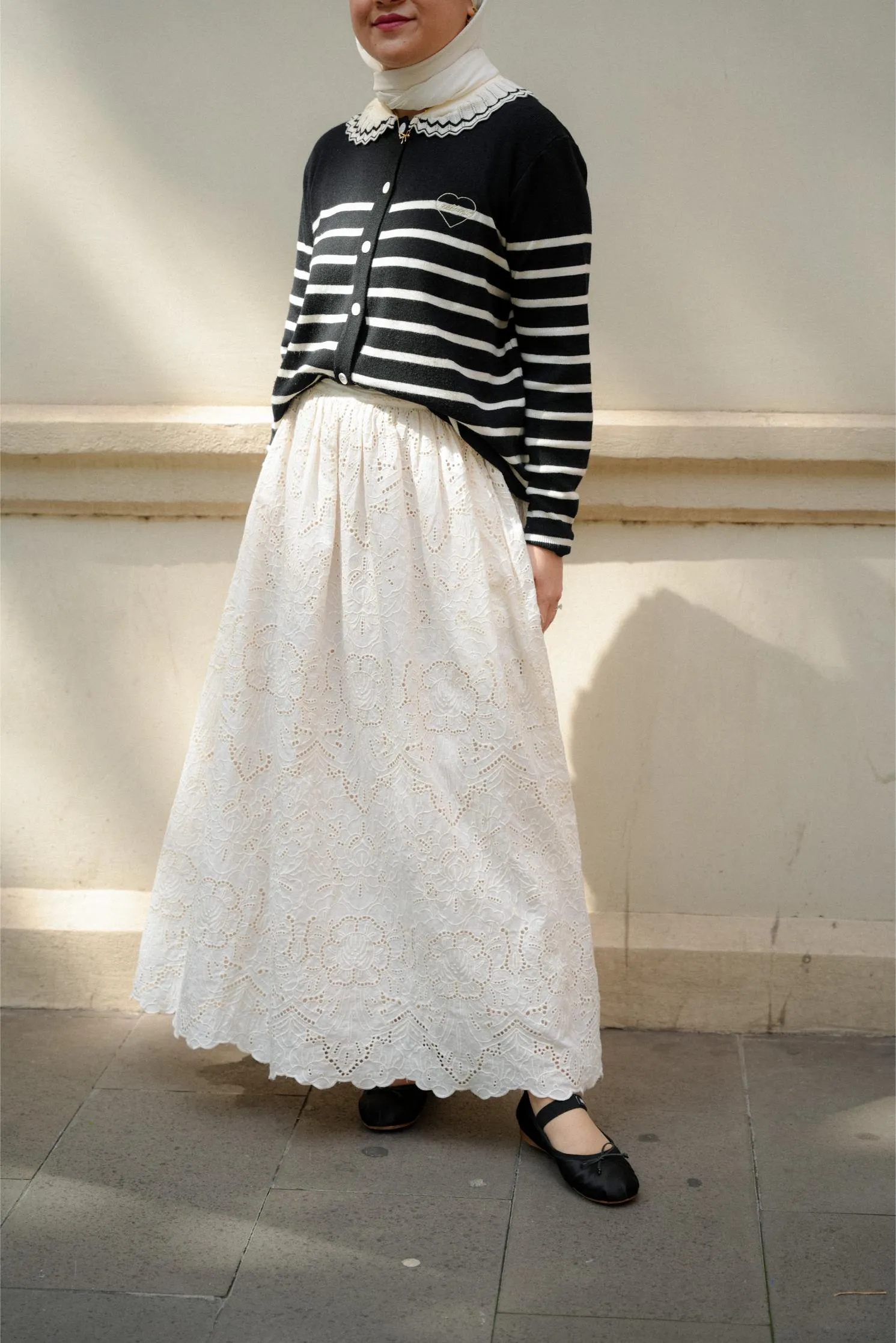 EMILIA CARDI IN NOIR