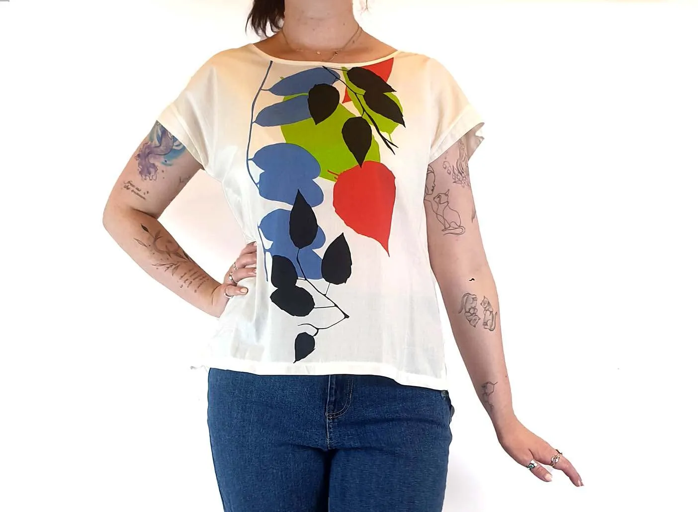 Ginkgo white top with leaf print size 1 (best fits size 12)
