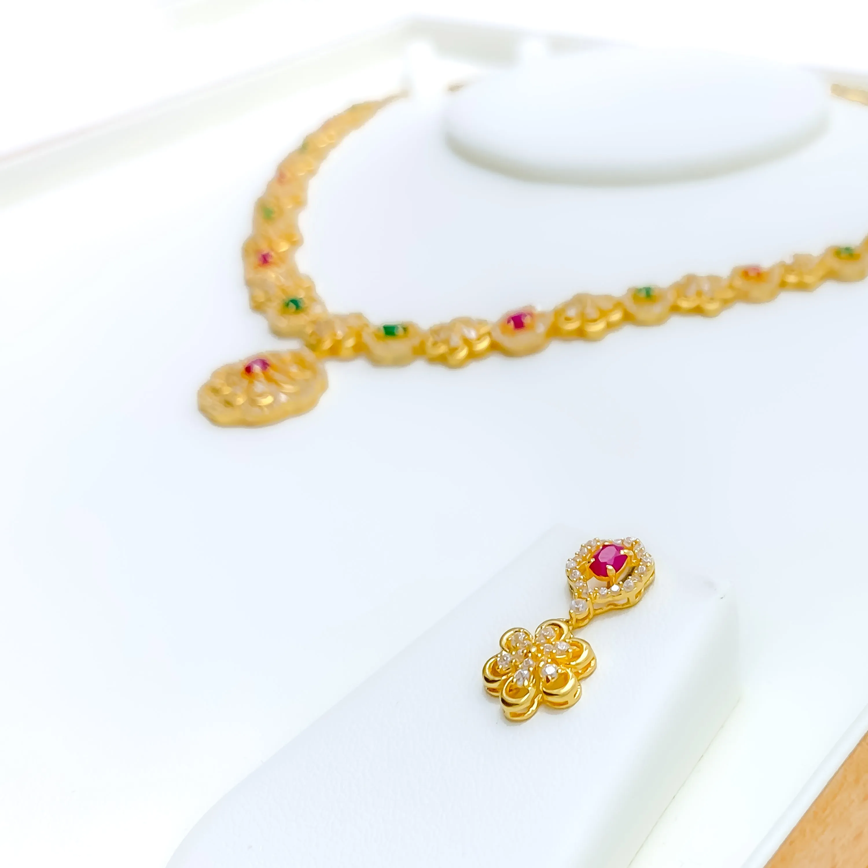 Gorgeous Alternating Floral 22k Gold CZ Necklace Set