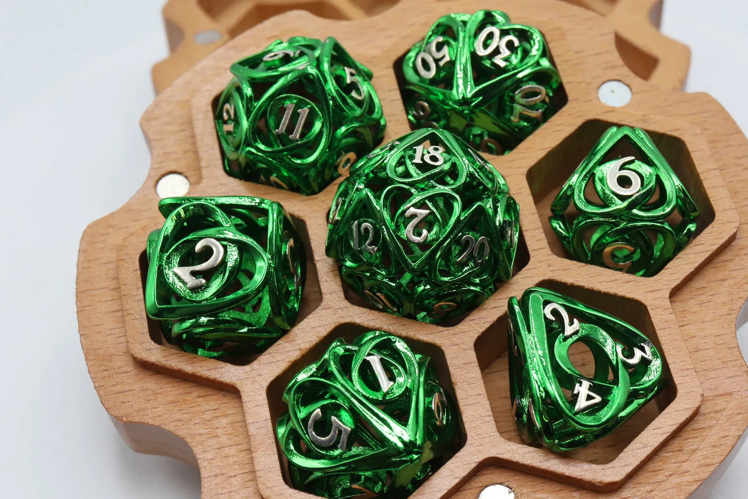 Hollow Hearts: Green - Metal RPG Dice Set