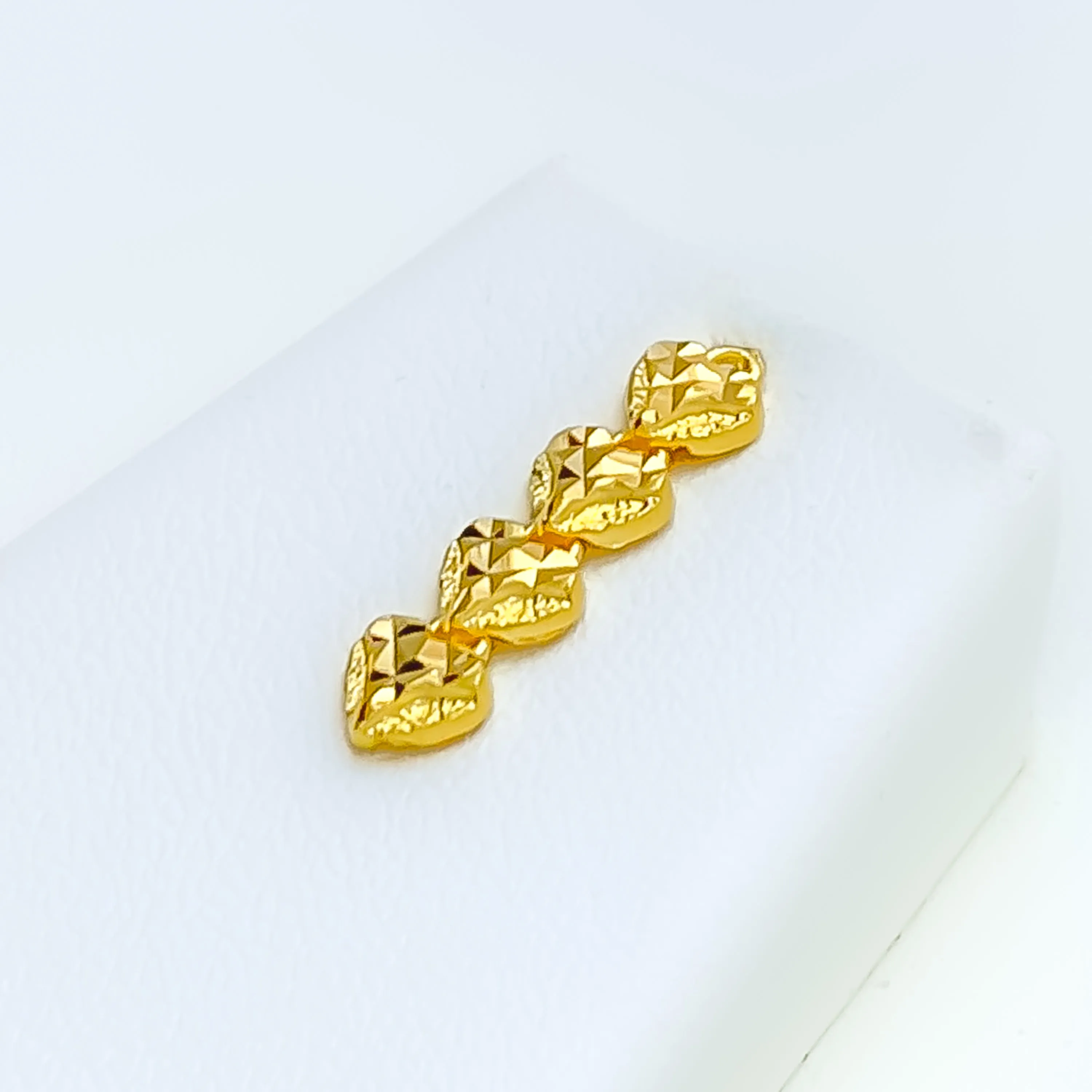 Iconic Interlinked 22K Gold Heart Necklace Set