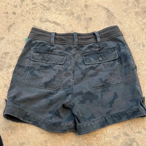 James Perse Cotton Tie Waist Camo Print Shorts Size 0