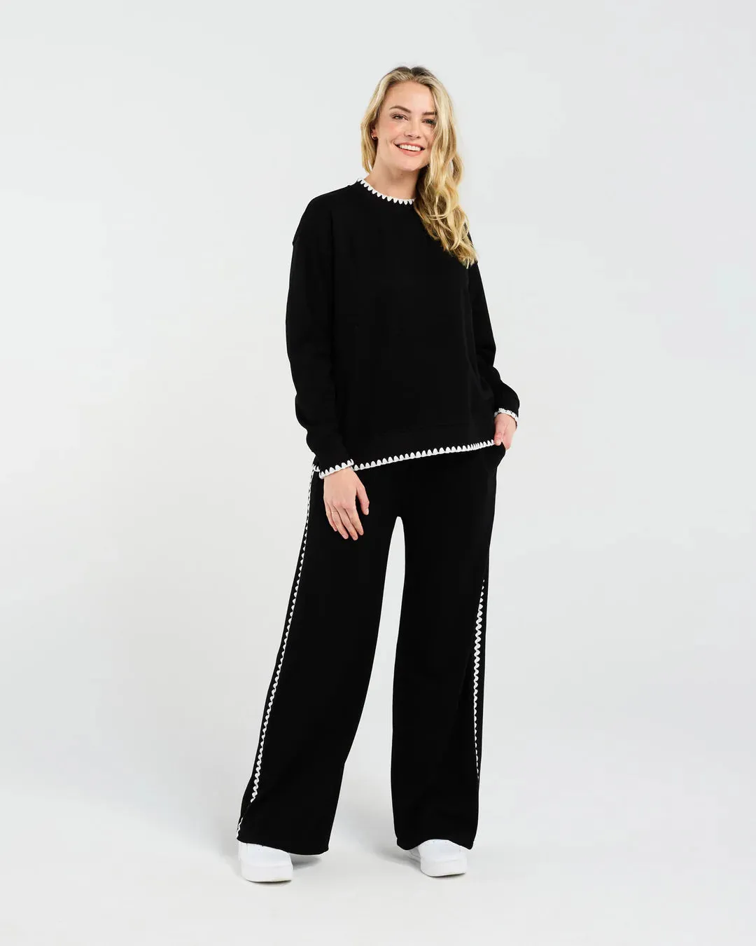 Jamie Lounge Sweatshirt - Black