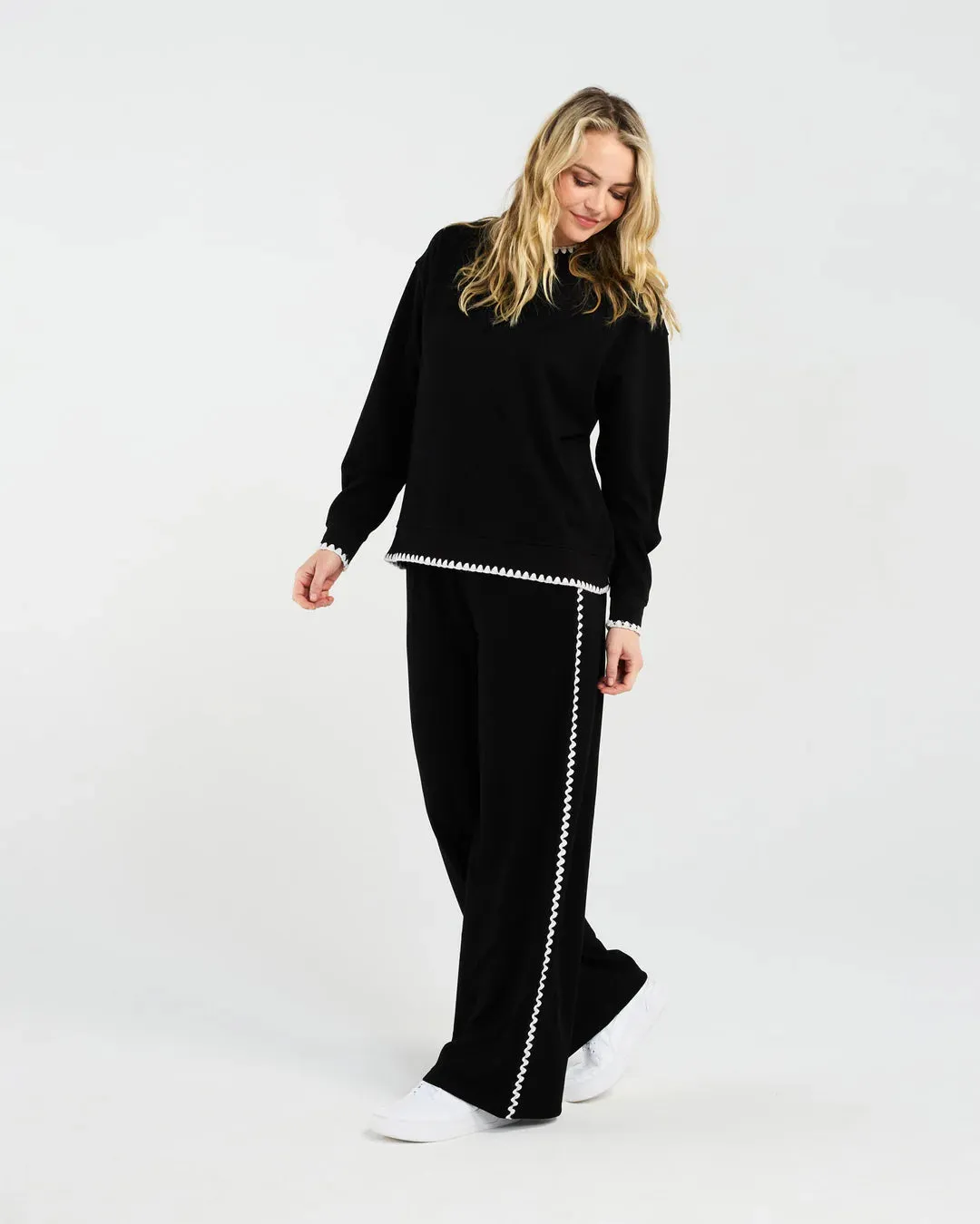 Jamie Lounge Sweatshirt - Black