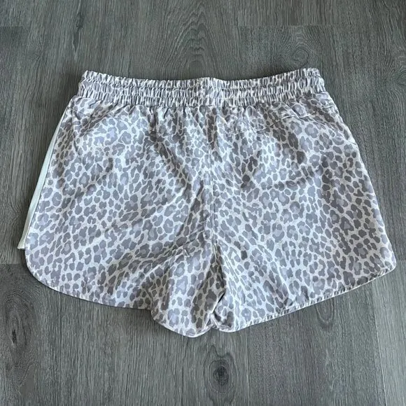 Johnny Was Calme White Grey Multi Animal Print Elastic Waist Shorts Medium M