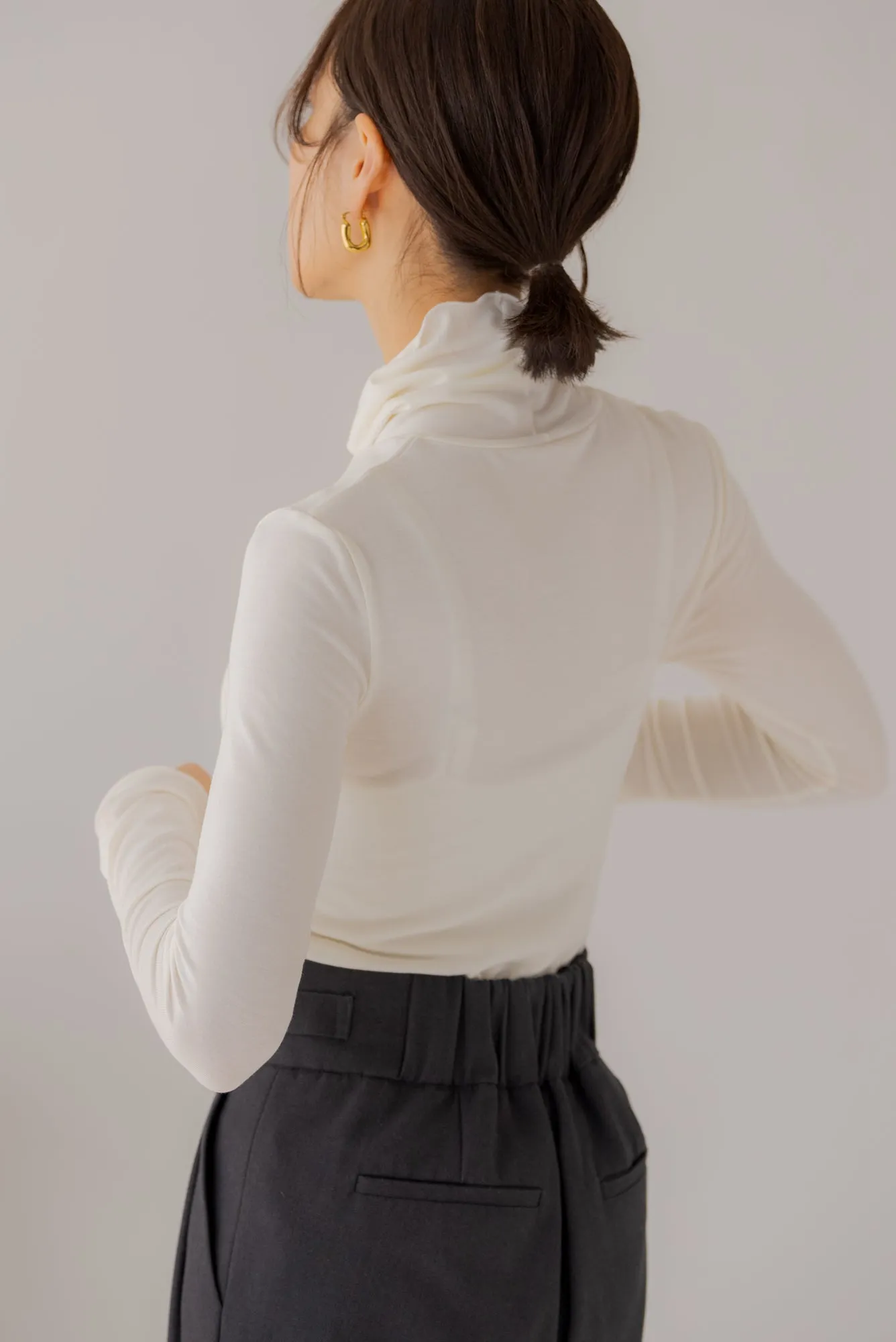 ロゴ入りストレッチウォーマートップス｜LOGO STRETCH WARMER TOPS