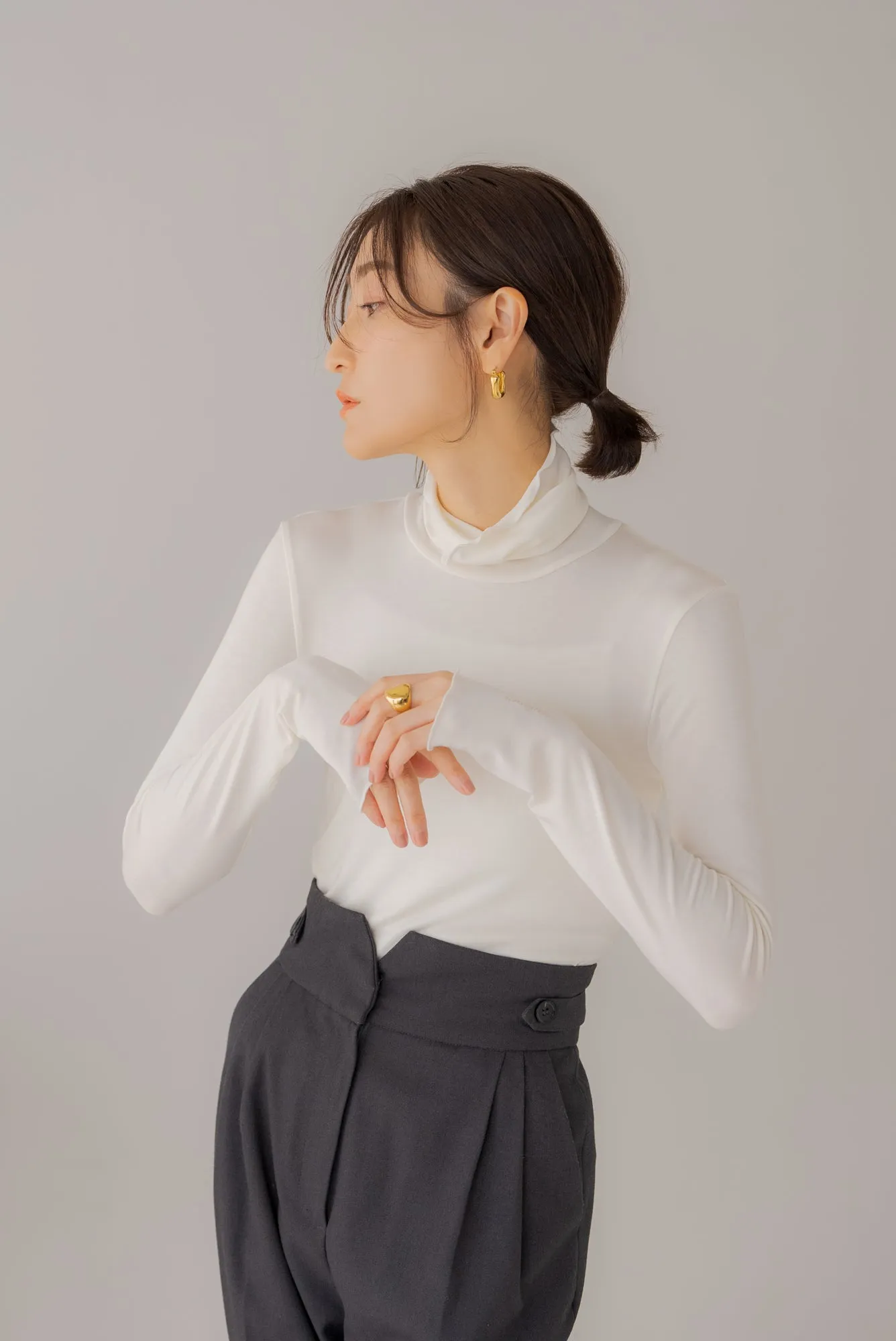 ロゴ入りストレッチウォーマートップス｜LOGO STRETCH WARMER TOPS