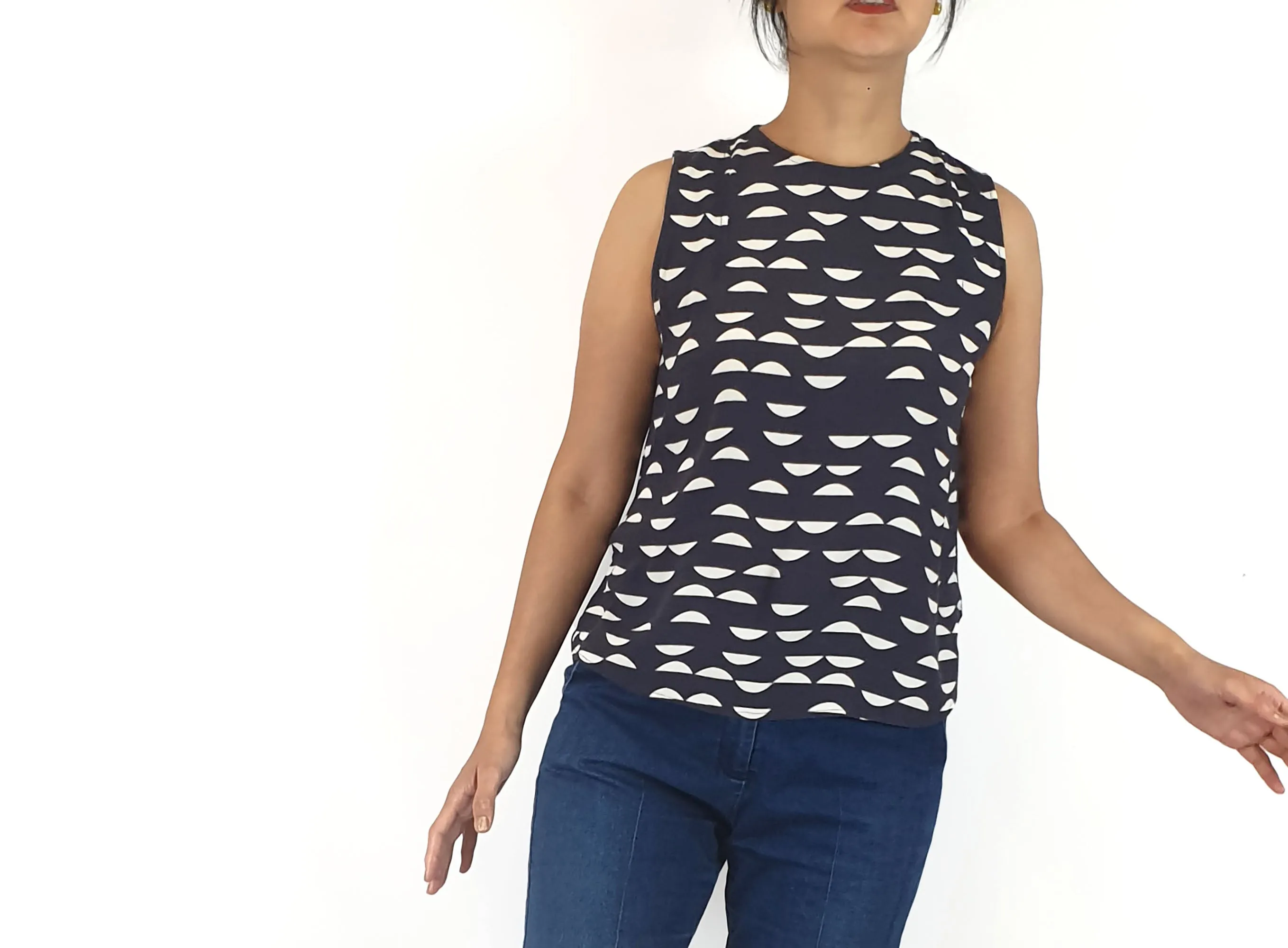 Mister Zimi navy unique print top size 10