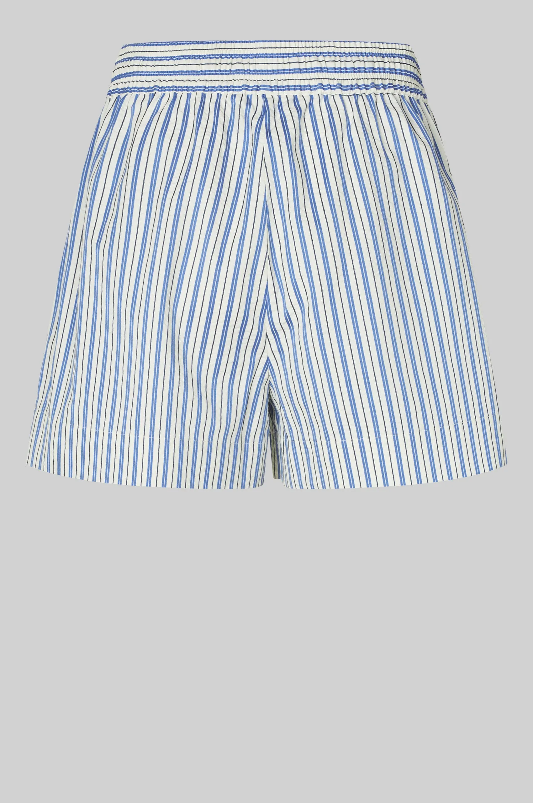 Serifa Shorts