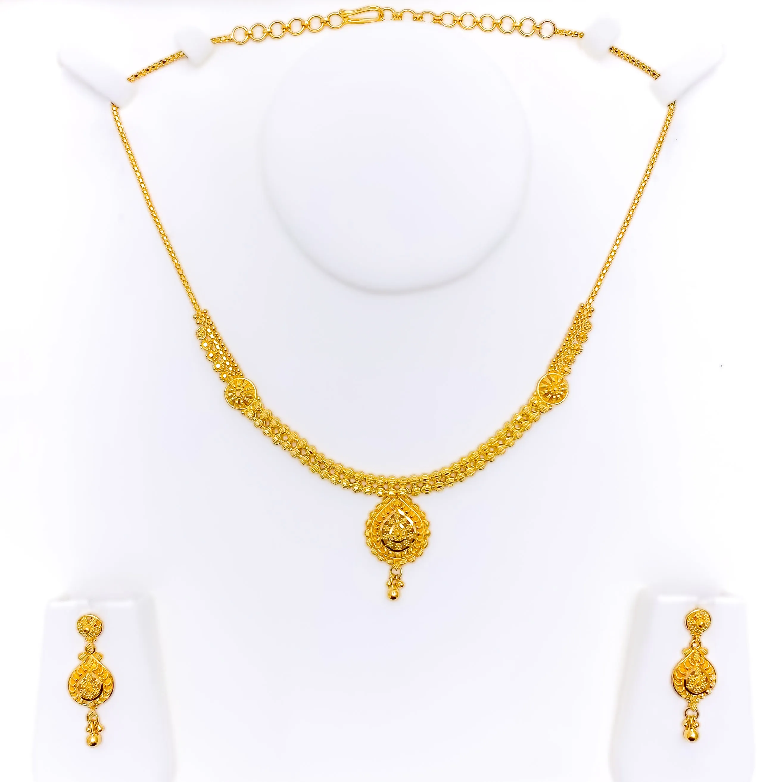 Stunning Sleek Lined 22k Gold Drop Necklace Set