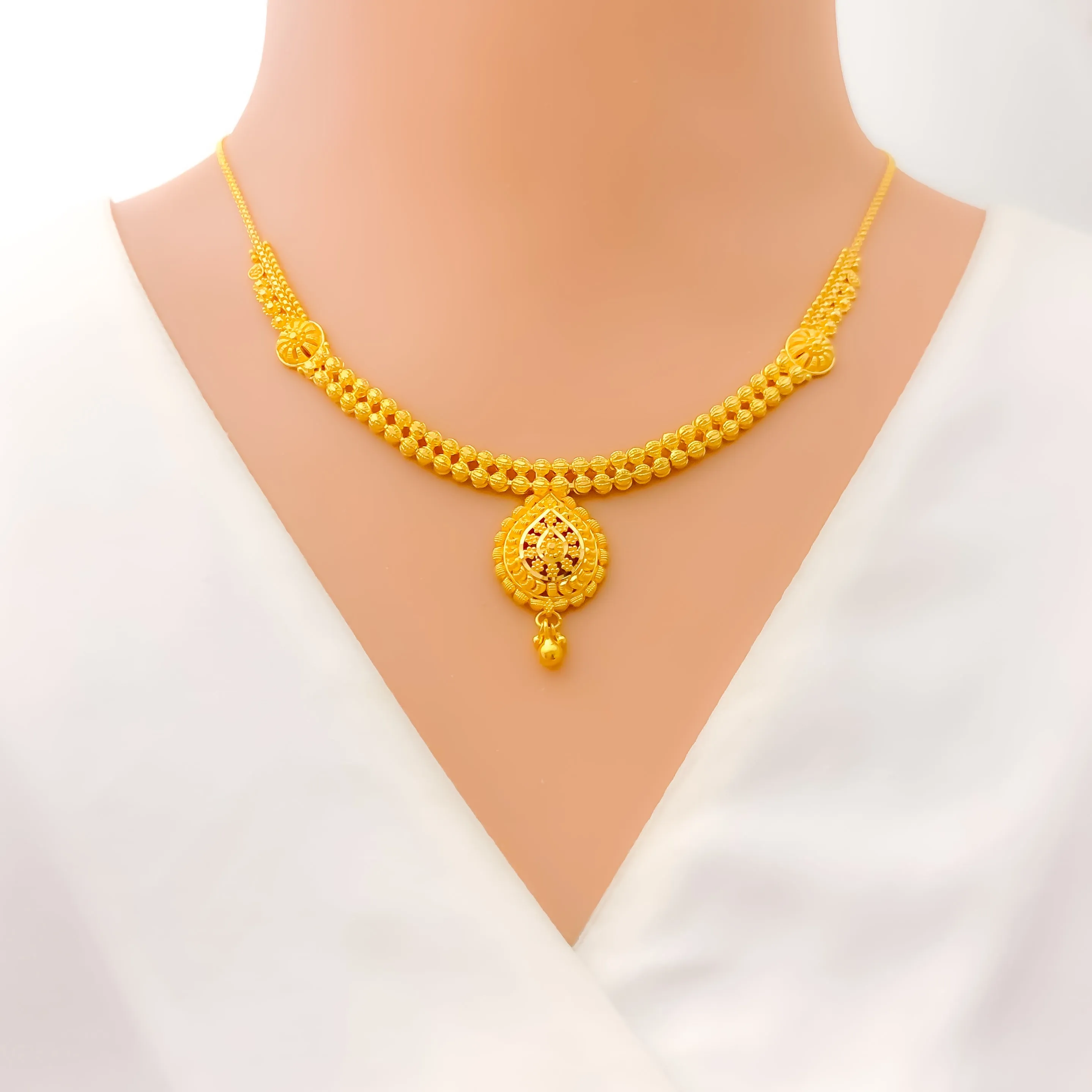 Stunning Sleek Lined 22k Gold Drop Necklace Set