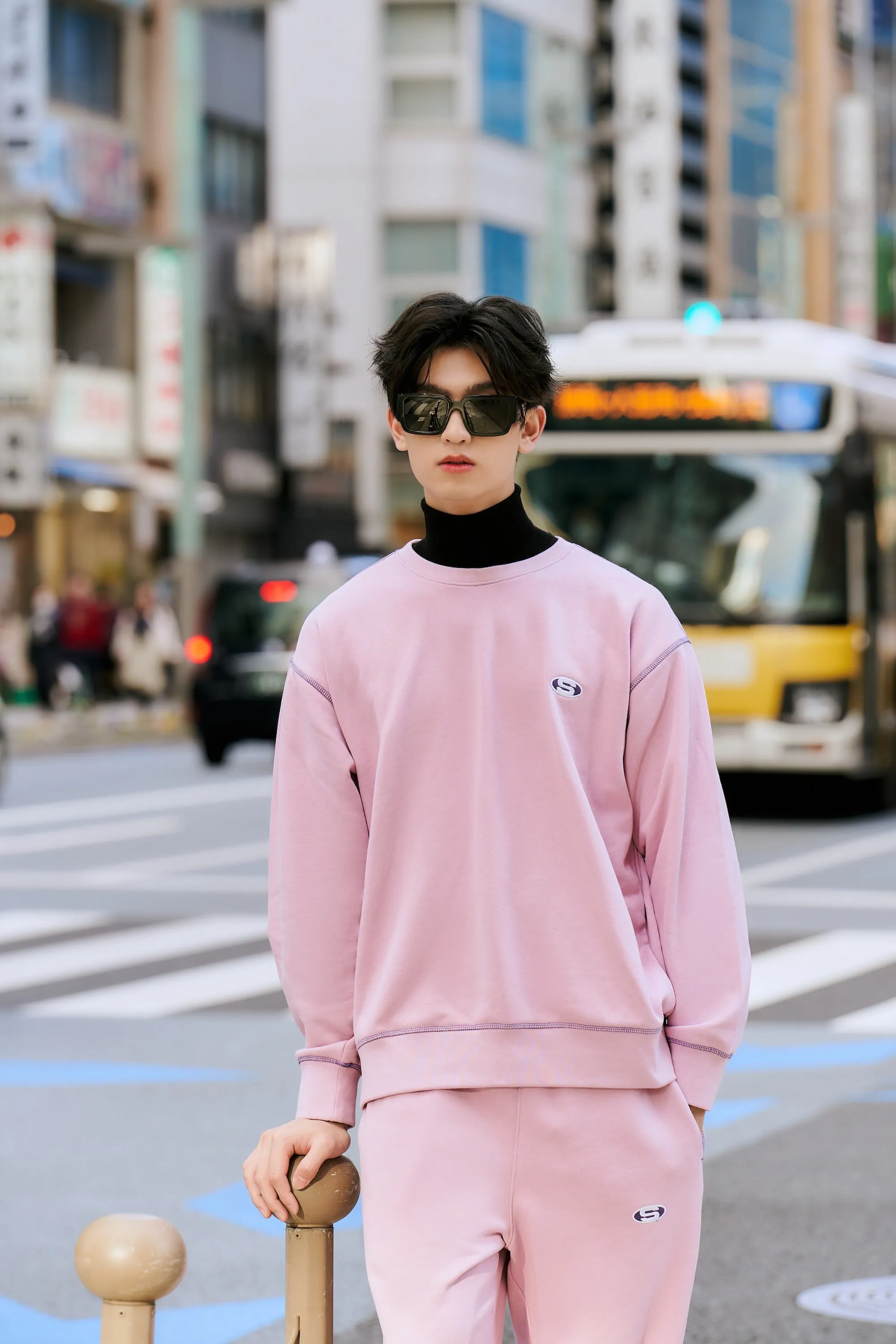 SUPER SUN SWEATERS