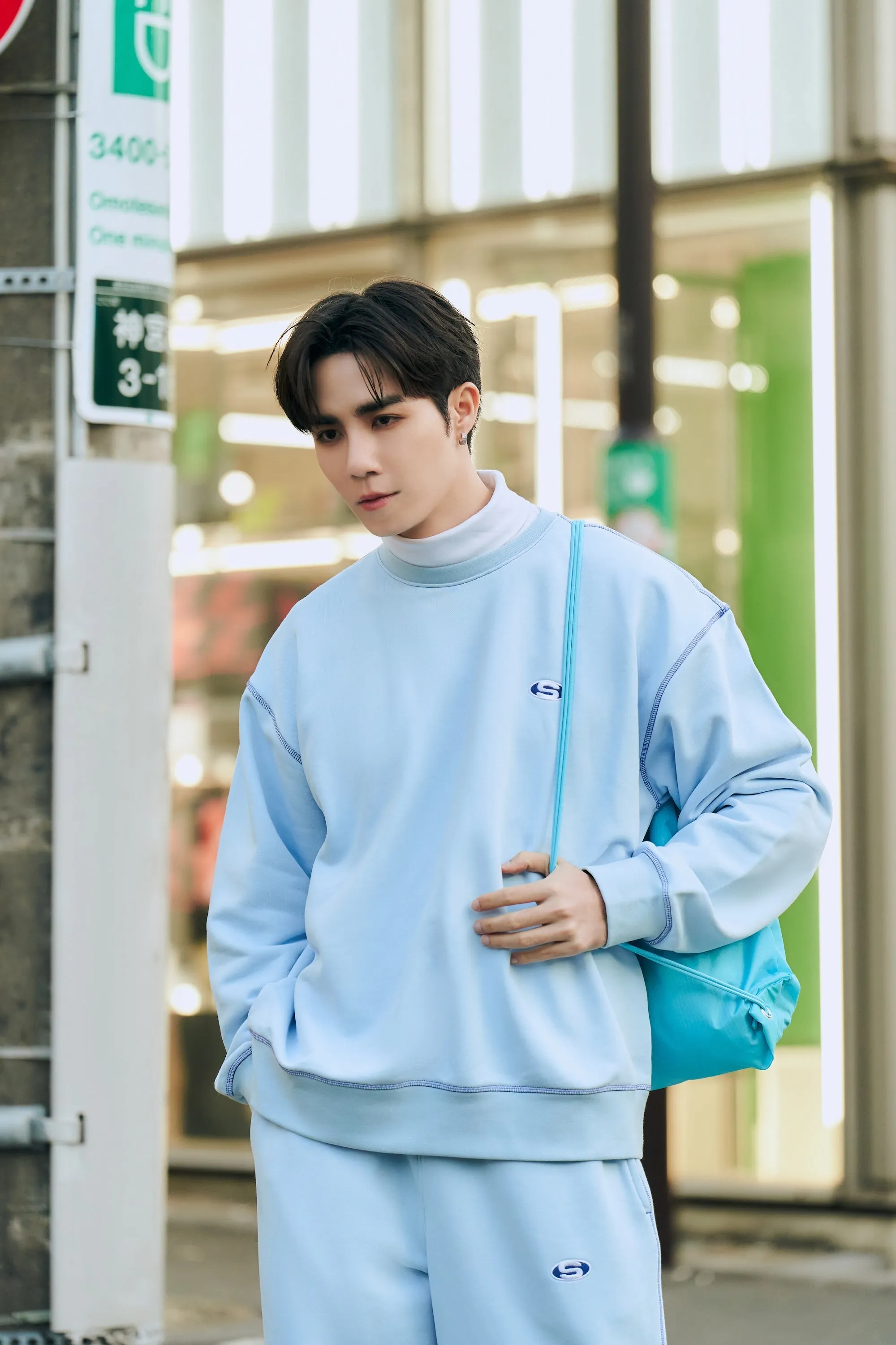 SUPER SUN SWEATERS