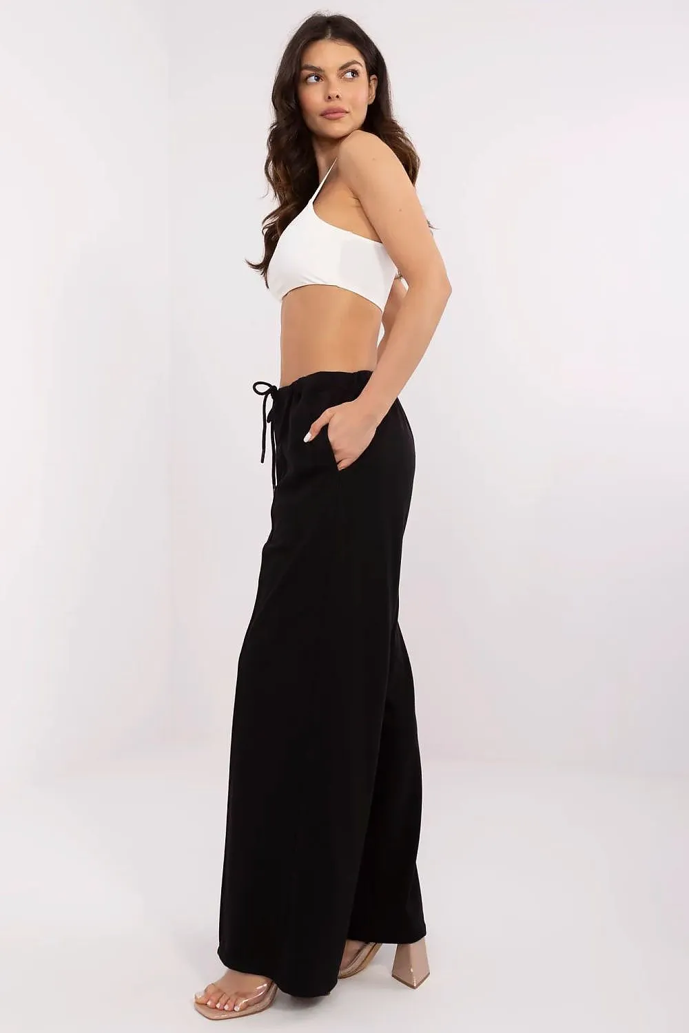 Sweatpants with a casual character