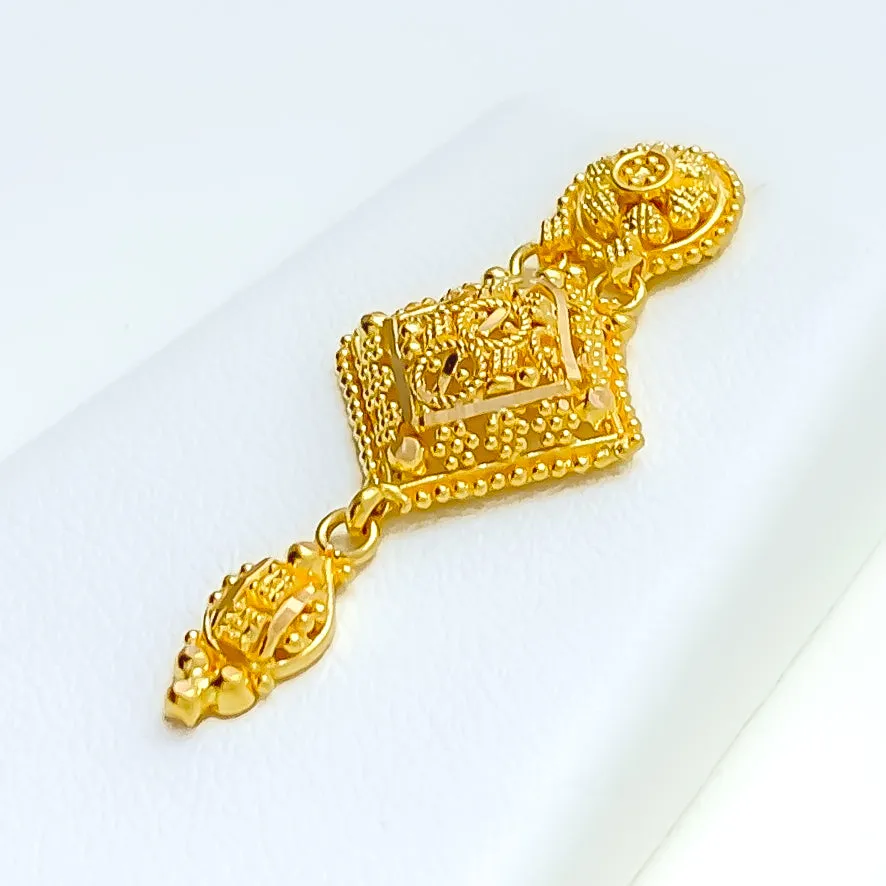 Unique Hanging 22k Gold Striped Necklace Set