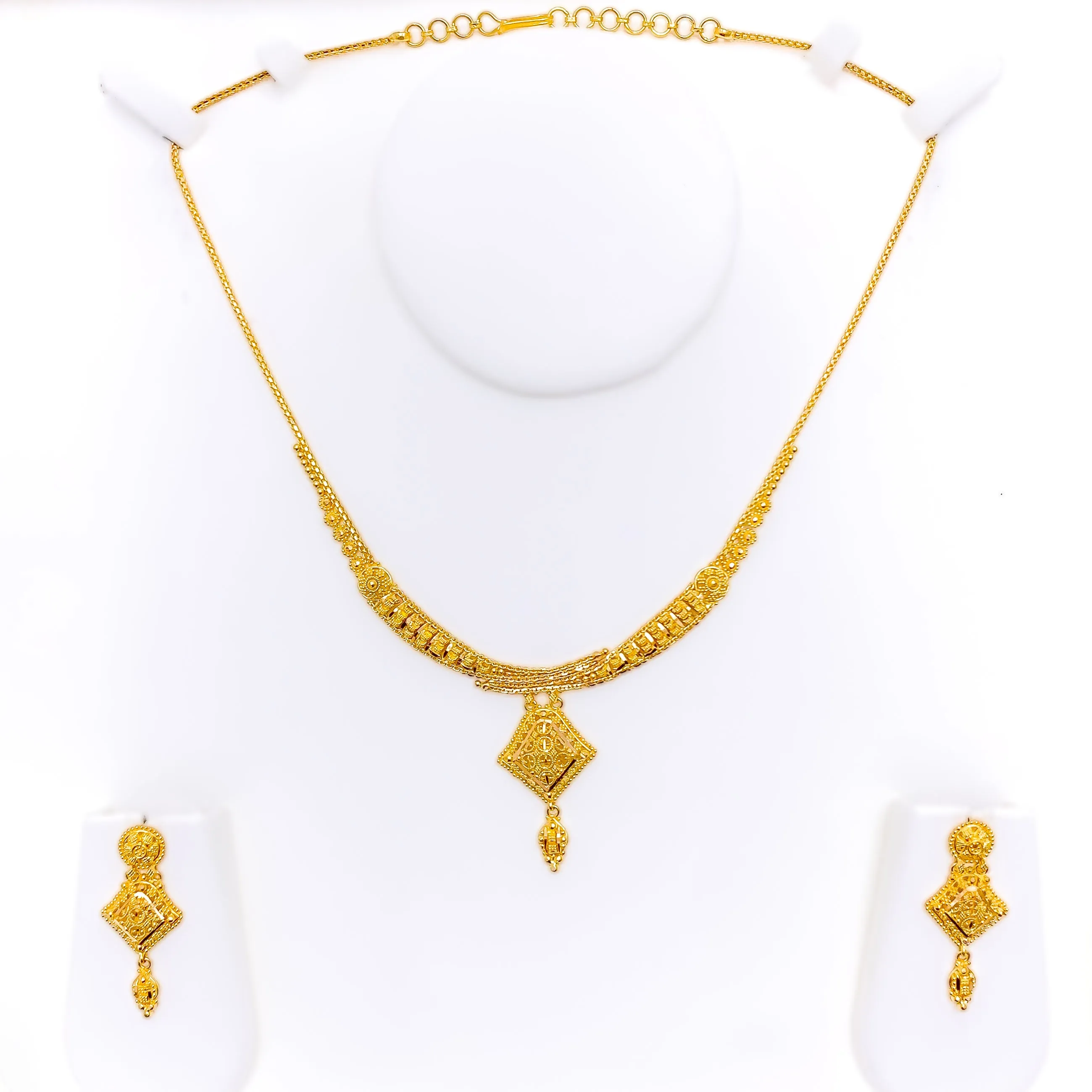 Unique Hanging 22k Gold Striped Necklace Set