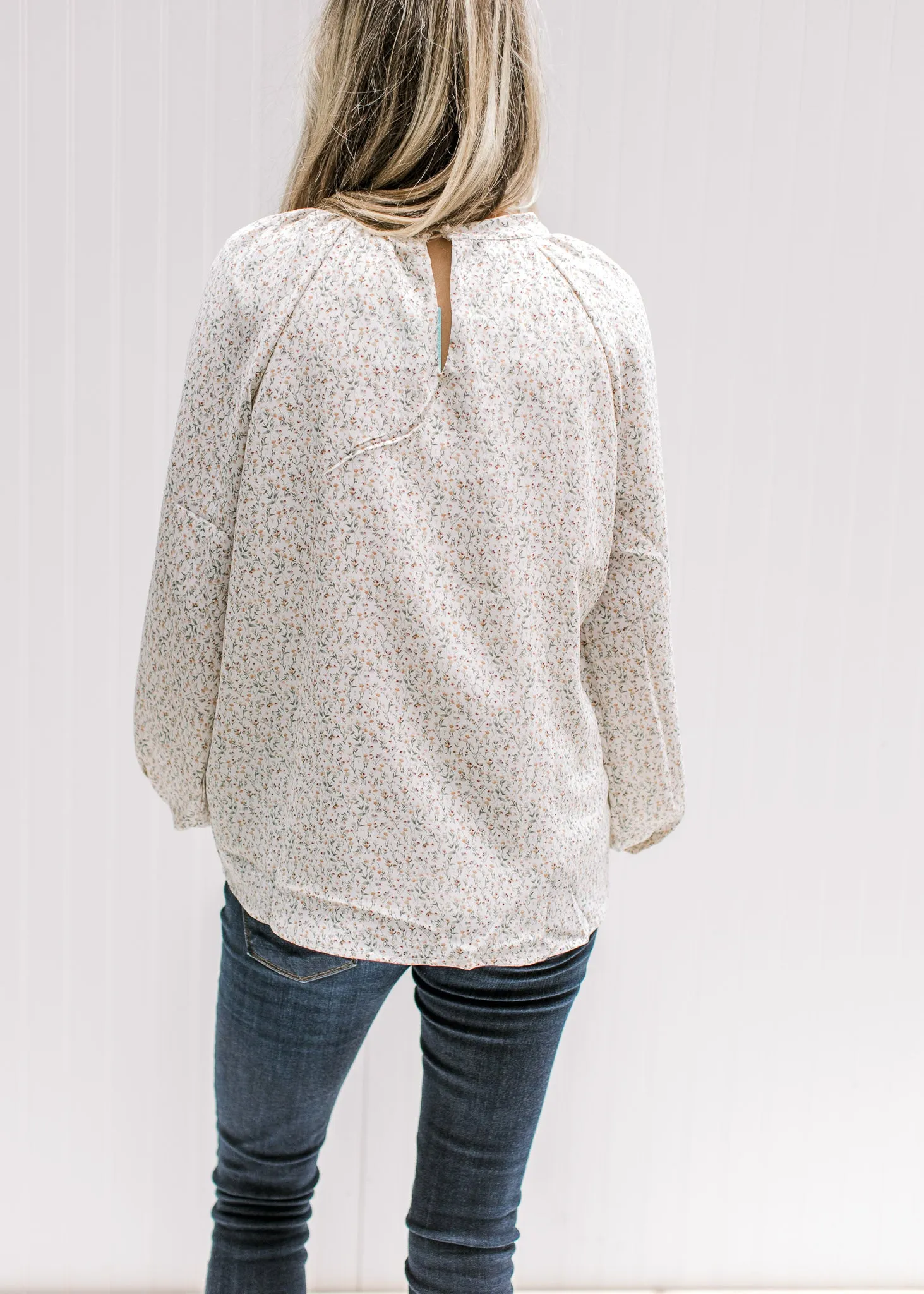 X Sweet Simplicity Floral Top